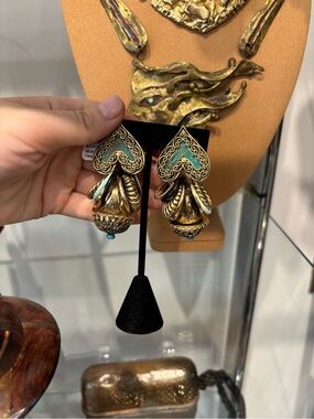 Gas bijoux st tropez Gold and Green Heart clip on Earrings
